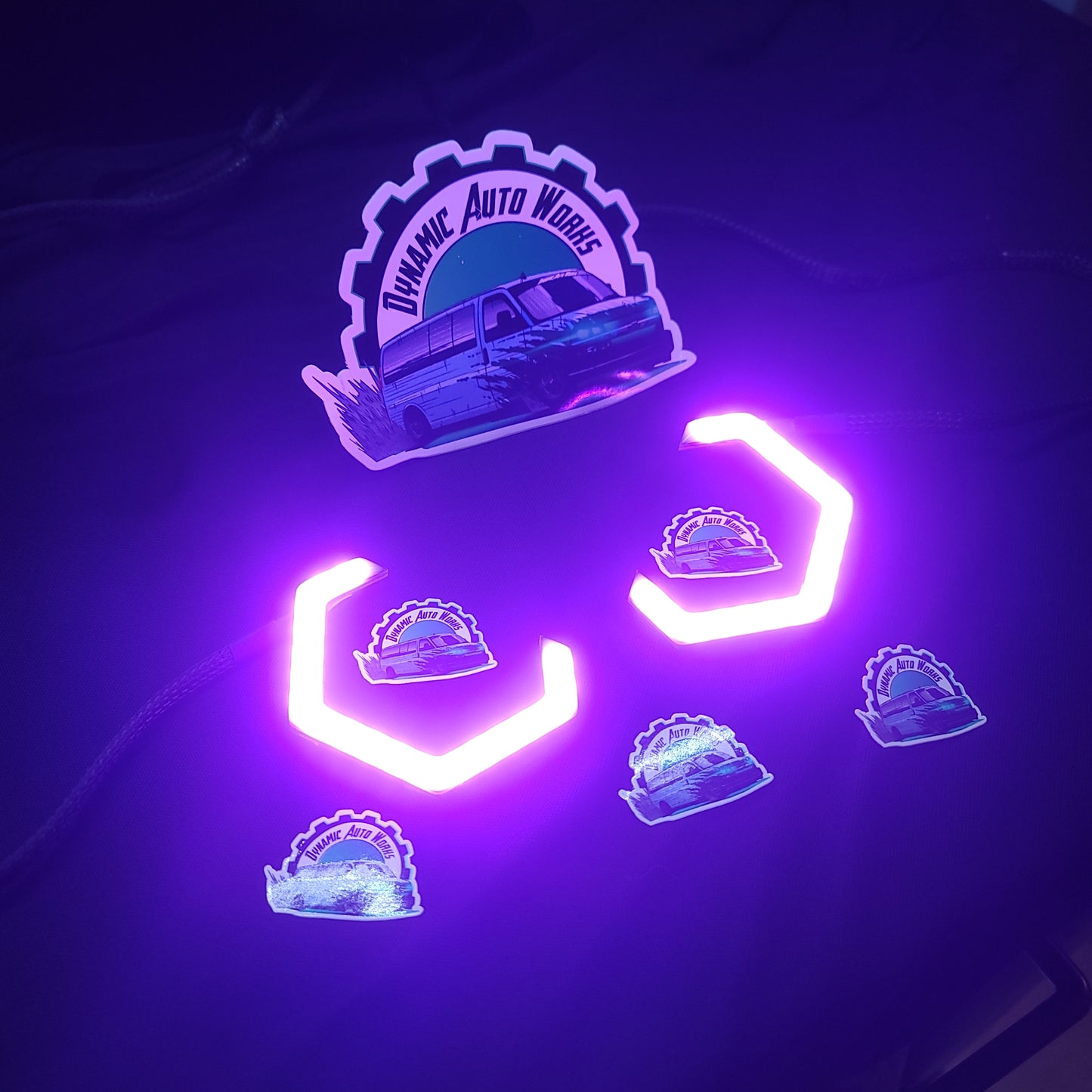 Dynamic Color Flow half Hex Halos